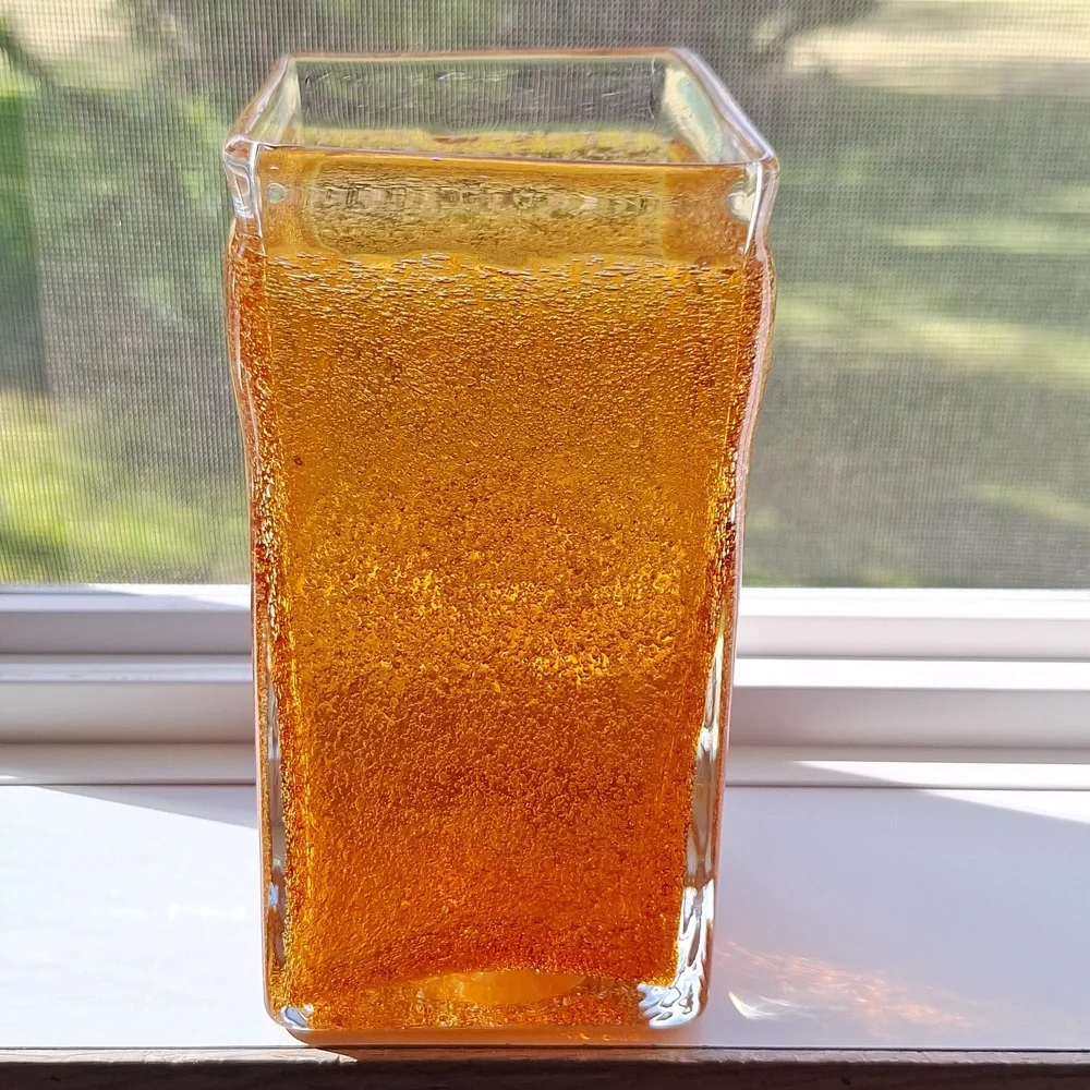 #ADI Art glass vase Amber in colour - Picture 2 of 5